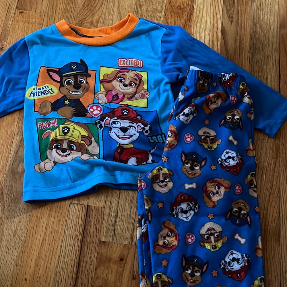 Paw patrol pjs 3t